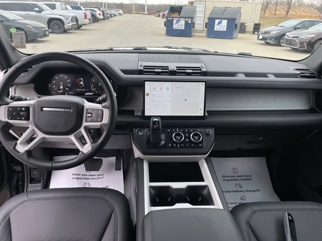 Used 2025 Land Rover Defender 110 S AWD/4WD image 22