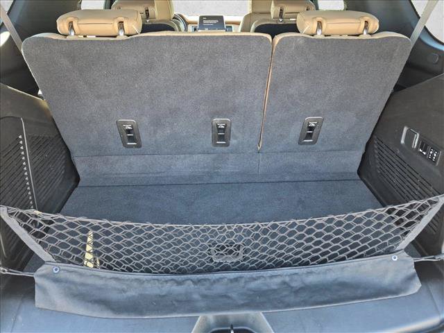Used 2021 Chevrolet Tahoe Premier w/ Premium Package RWD image 6
