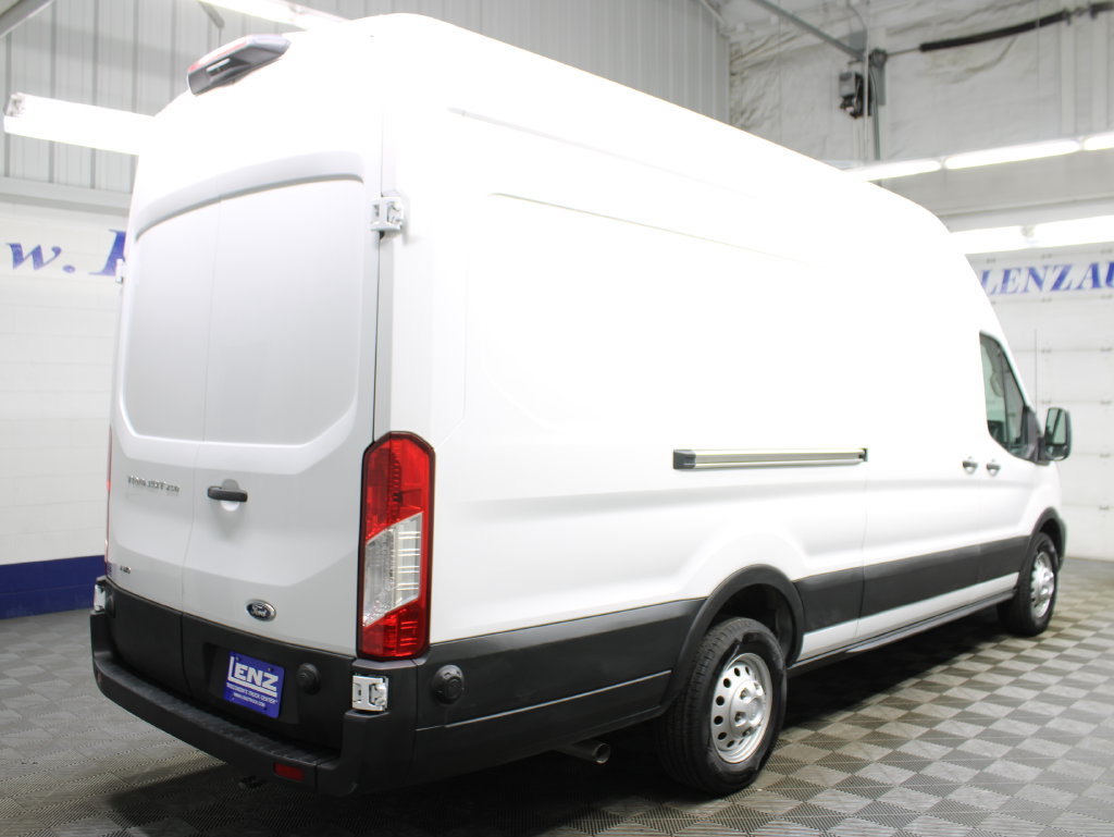 Used 2024 Ford Transit 250 148 High Roof Extended AWD w/ Load Area Protection Package image 6