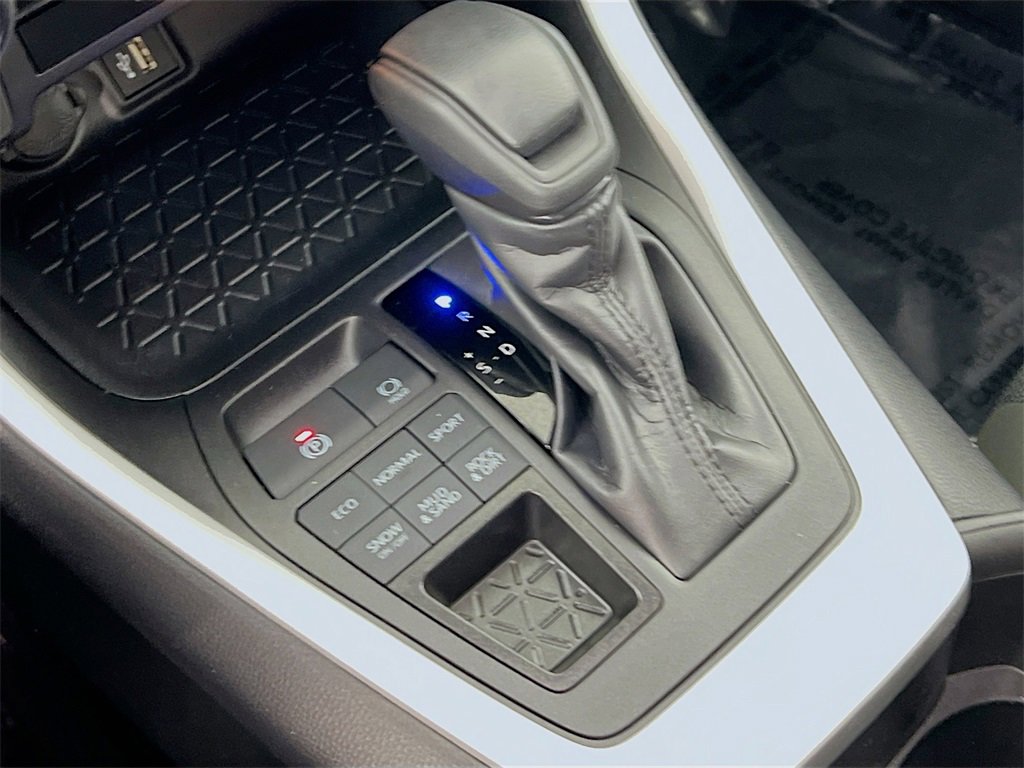 Certified 2025 Toyota RAV4 LE image 16