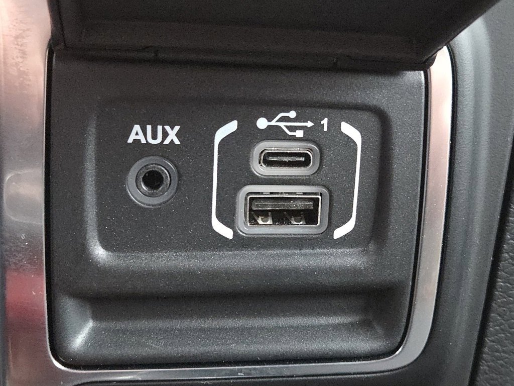 Used 2023 Jeep Wrangler Unlimited Rubicon w/ Cold Weather Group image 13