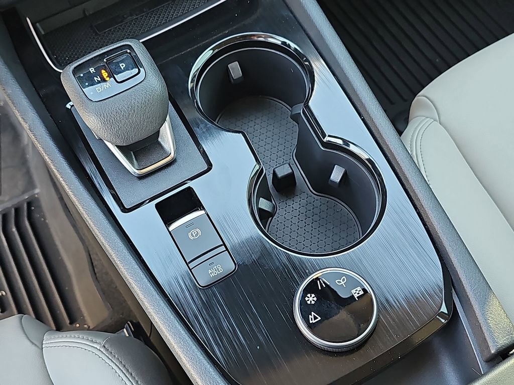 Used 2024 Nissan Rogue SL image 26