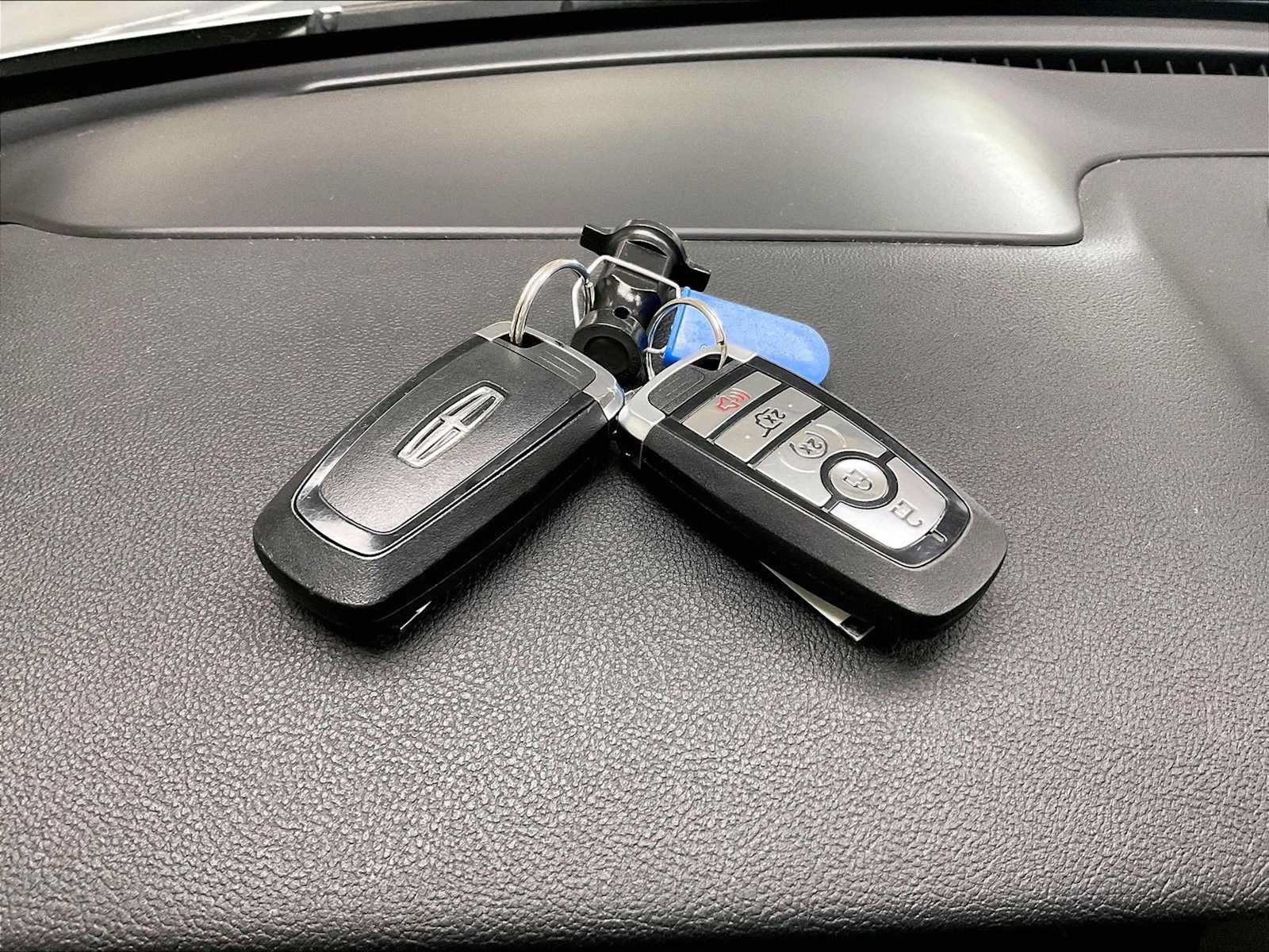 Used 2021 Lincoln Aviator AWD image 21