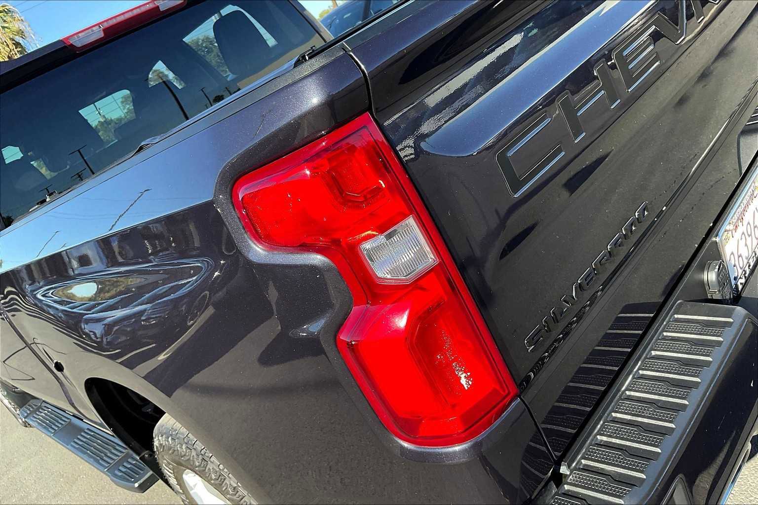 Used 2023 Chevrolet Silverado 1500 RST image 32