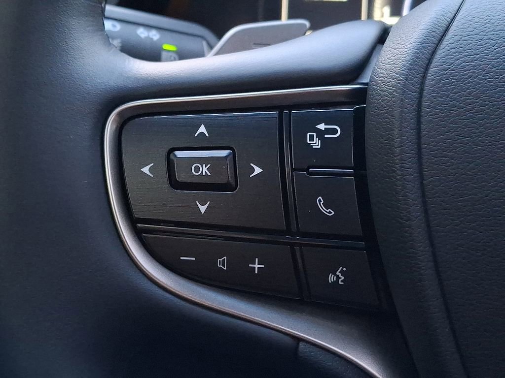 Used 2025 Lexus ES 350 Ultra Luxury w/ Accessory Package (Z1) image 18