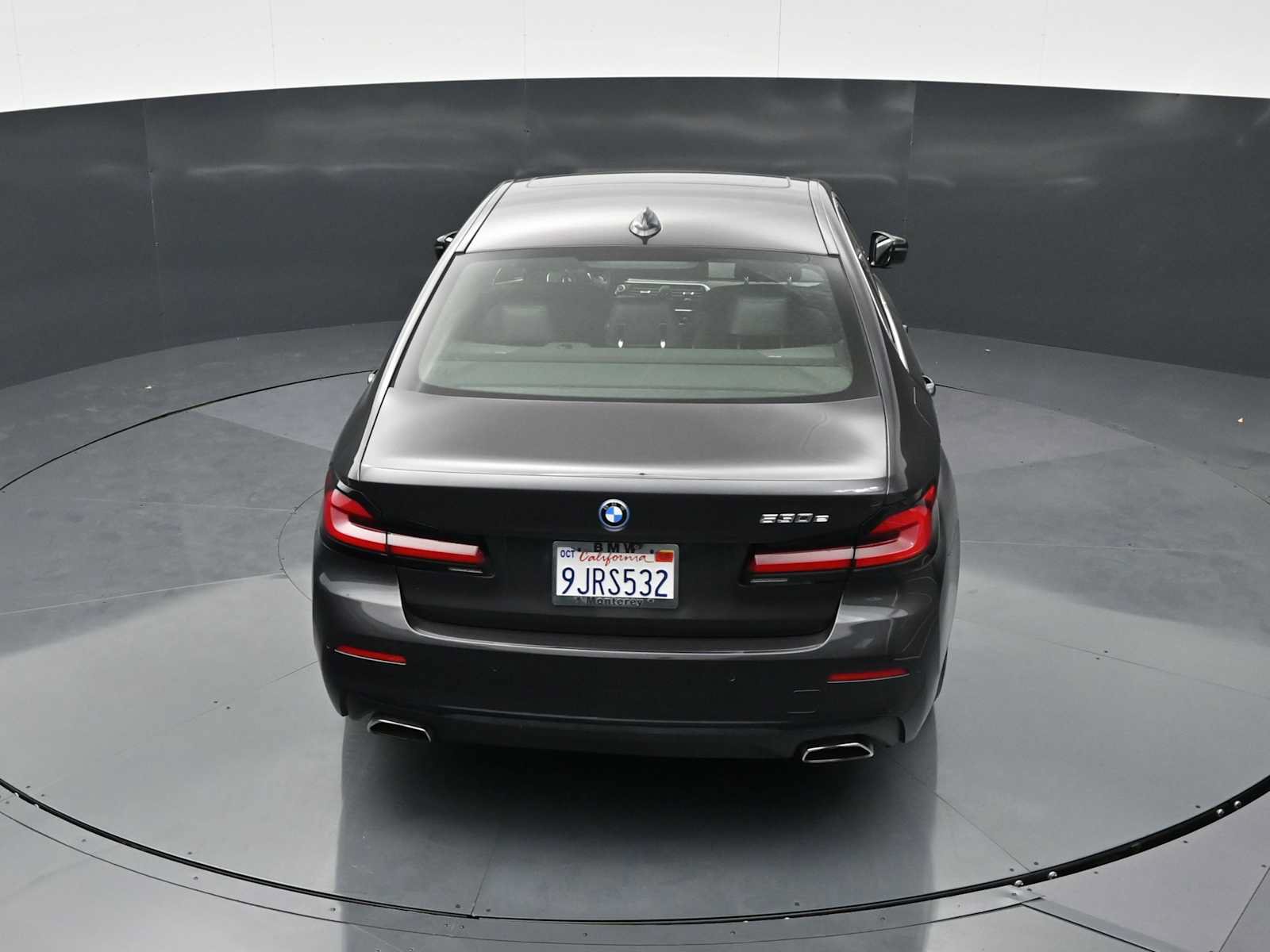 Used 2022 BMW 530e w/ Executive Package RWD image 22