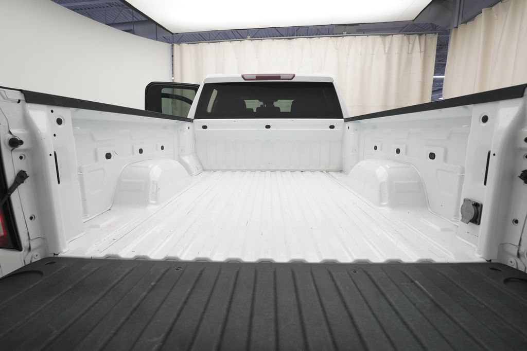 Used 2023 GMC Sierra 1500 Elevation w/ X31 Off-Road Package AWD/4WD image 10