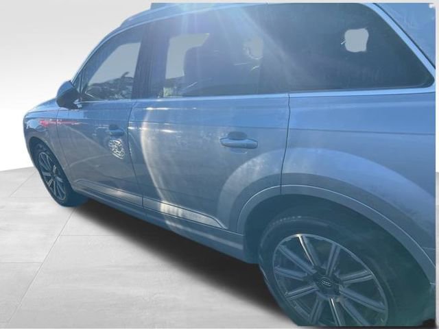 Used 2019 Audi Q7 3.0T Premium Plus image 13