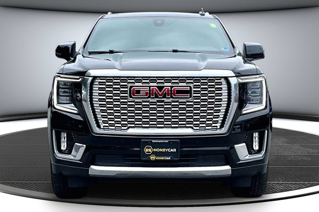 Used 2022 GMC Yukon Denali w/ Denali Premium Package AWD/4WD image 2