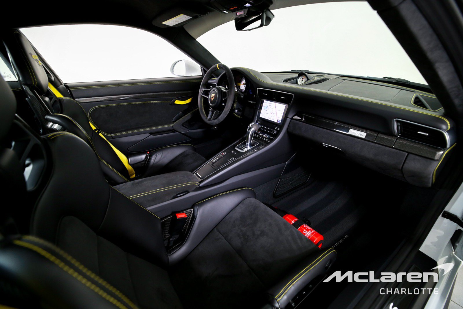 Used 2018 Porsche 911 GT2 RS w/ Weissach Package RWD image 20