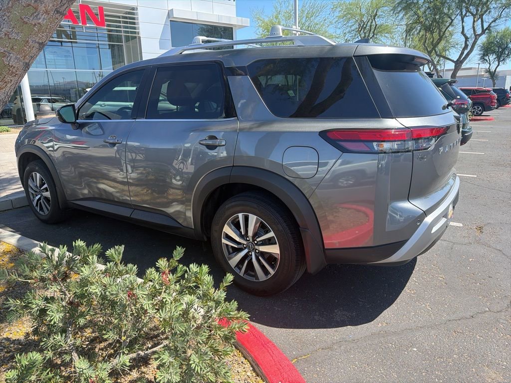 Certified 2022 Nissan Pathfinder SL image 5