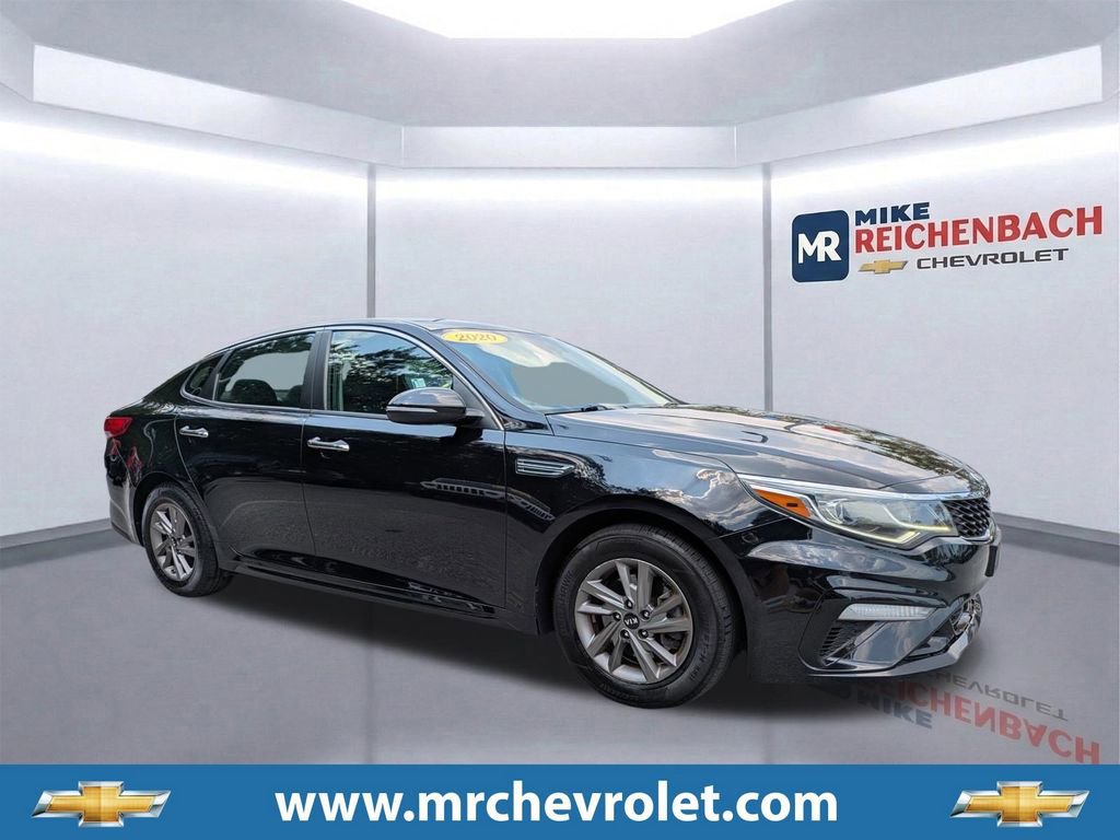 Used 2020 Kia Optima LX FWD image 1