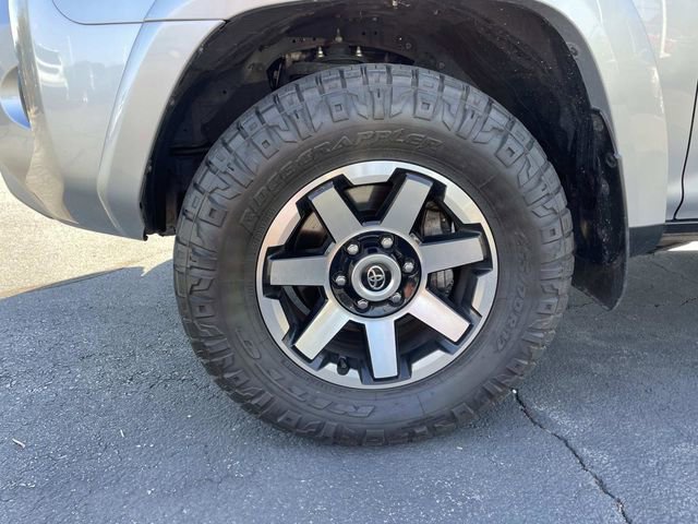 Used 2024 Toyota 4Runner TRD Off-Road Premium w/ Moonroof Package AWD/4WD image 8