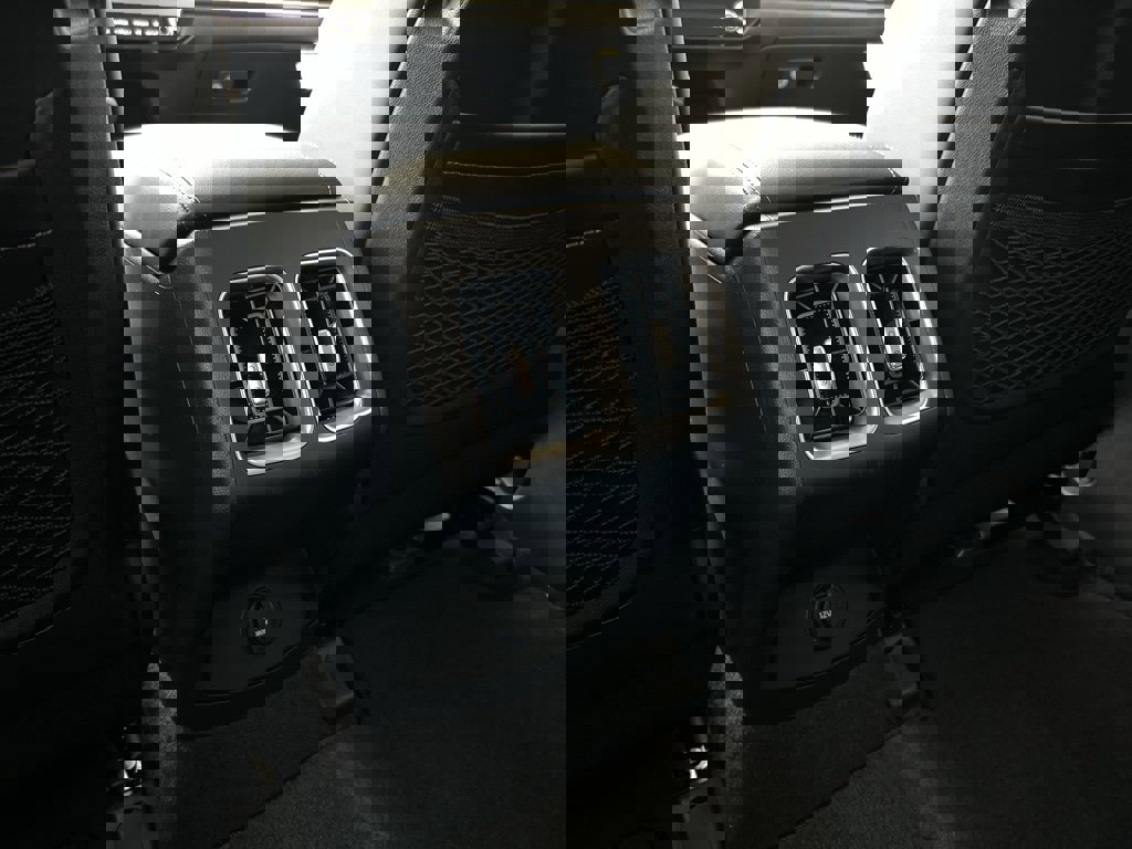 New 2026 Kia Sorento EX image 16