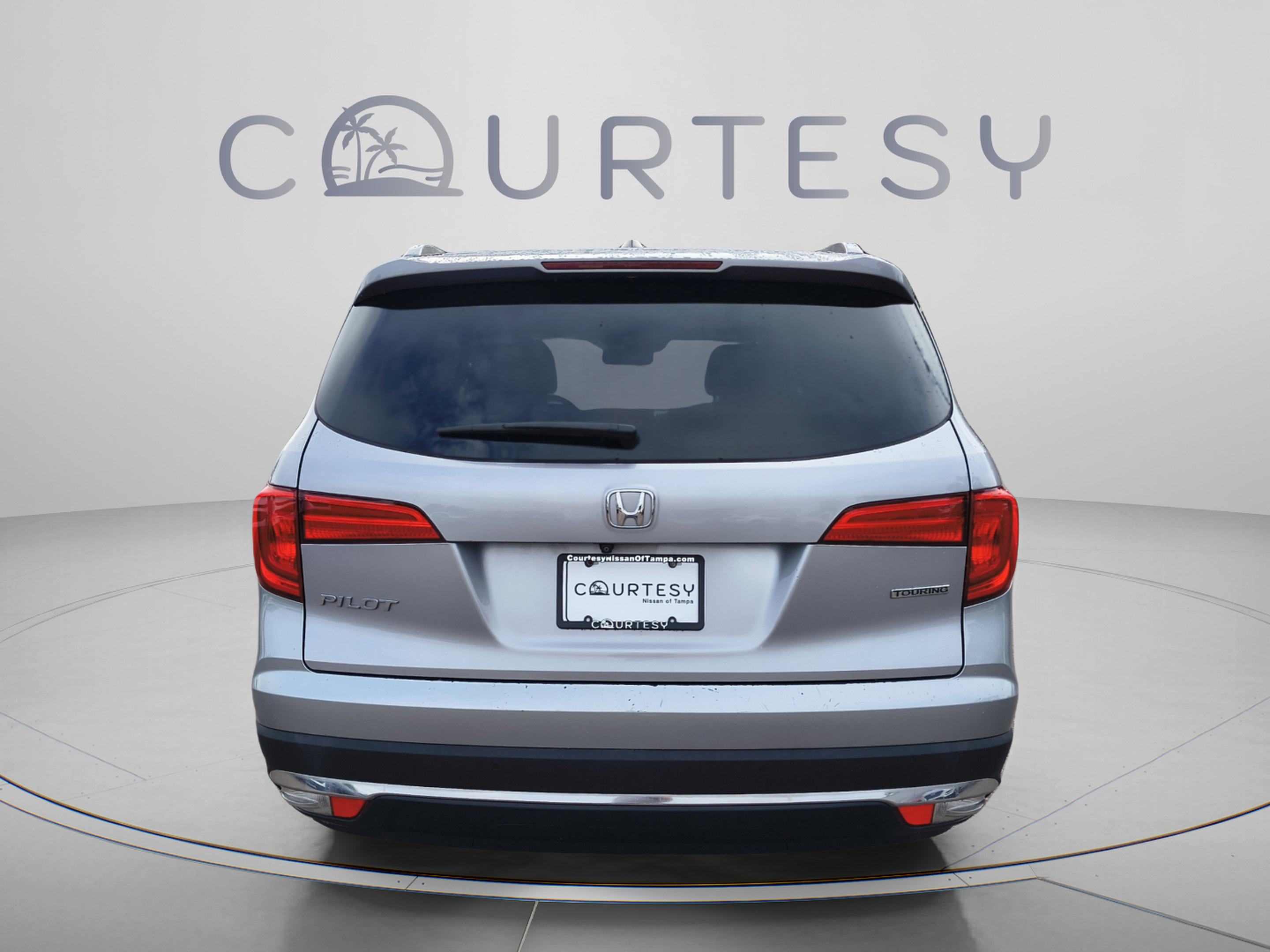 Used 2017 Honda Pilot Touring image 6