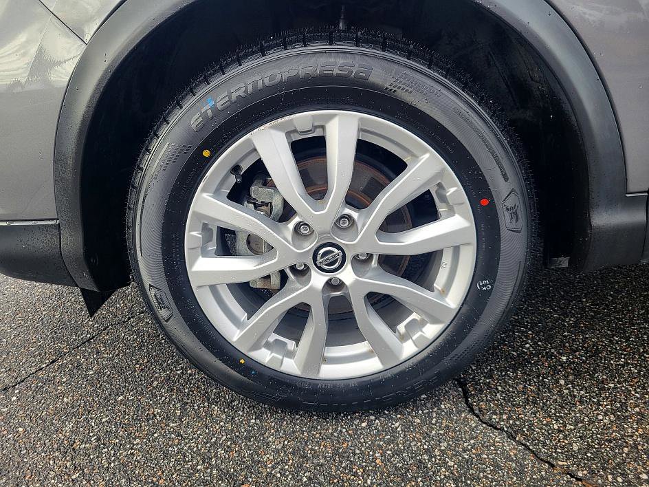 Used 2021 Nissan Rogue Sport S image 8