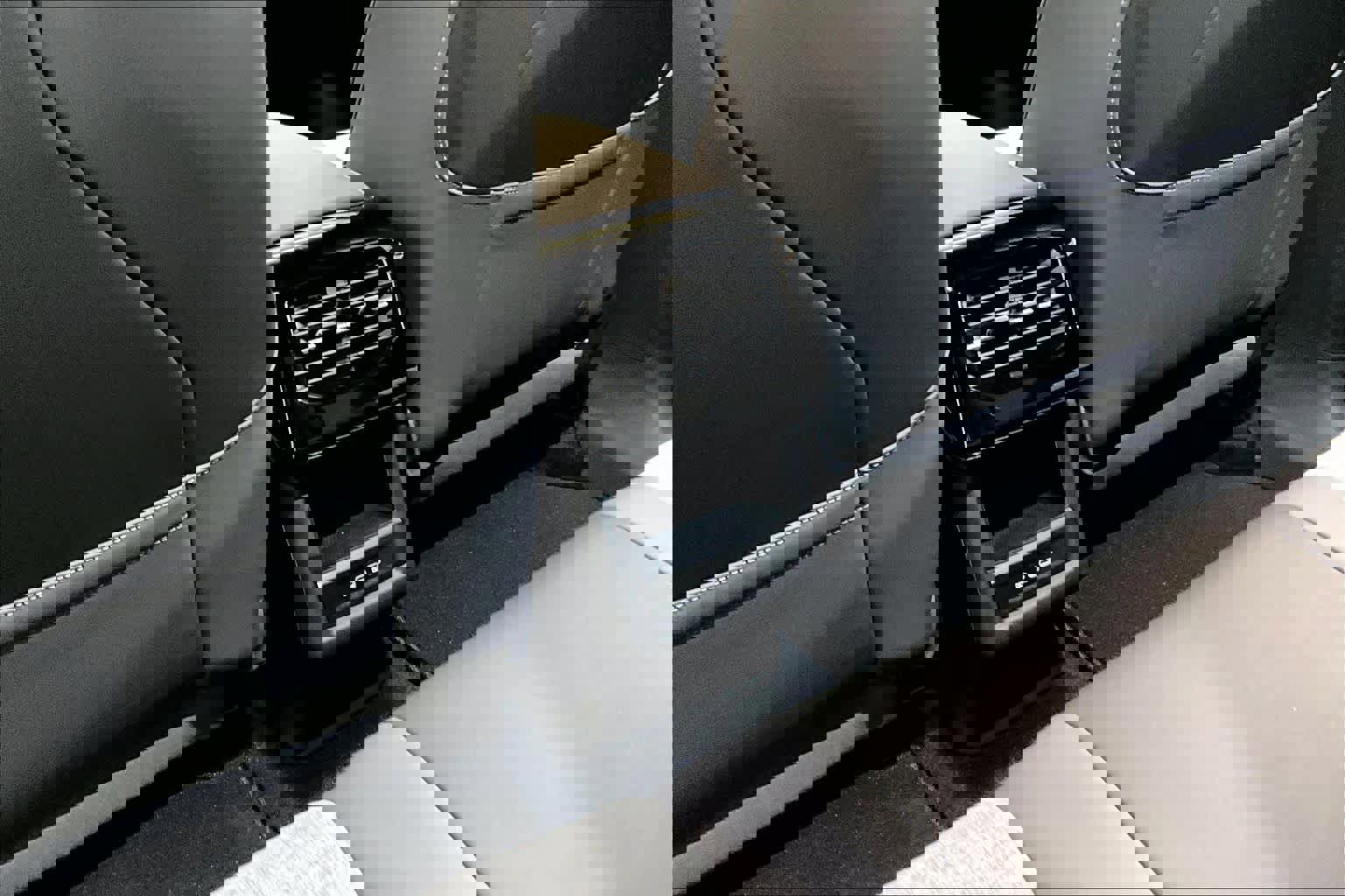 New 2026 Volkswagen ID.4 Pro image 16