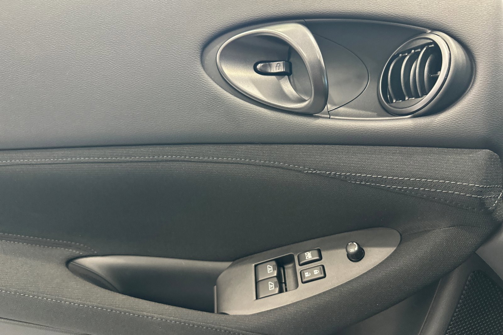 New 2026 Nissan Z Sport w/ Floor Mat Package image 11