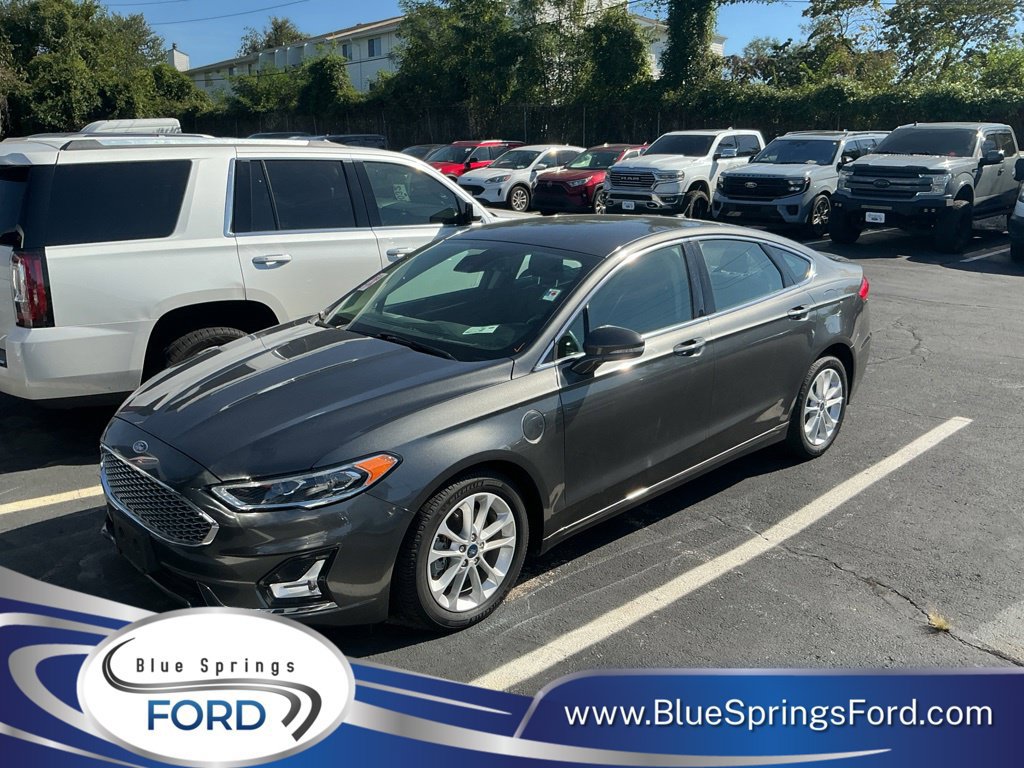 Used 2019 Ford Fusion Energi Titanium FWD image 1