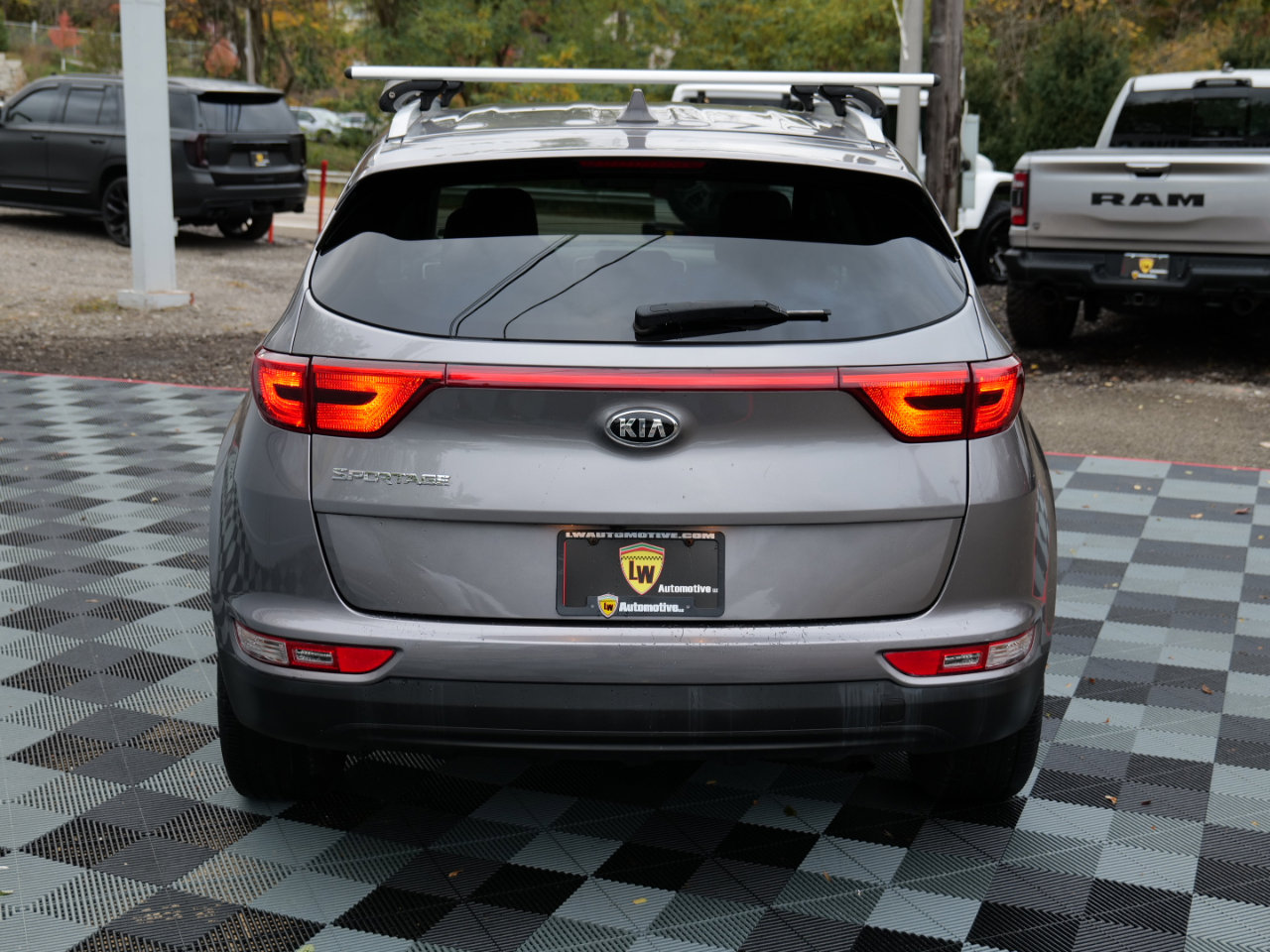 Used 2019 Kia Sportage LX w/ LX Popular Package image 6