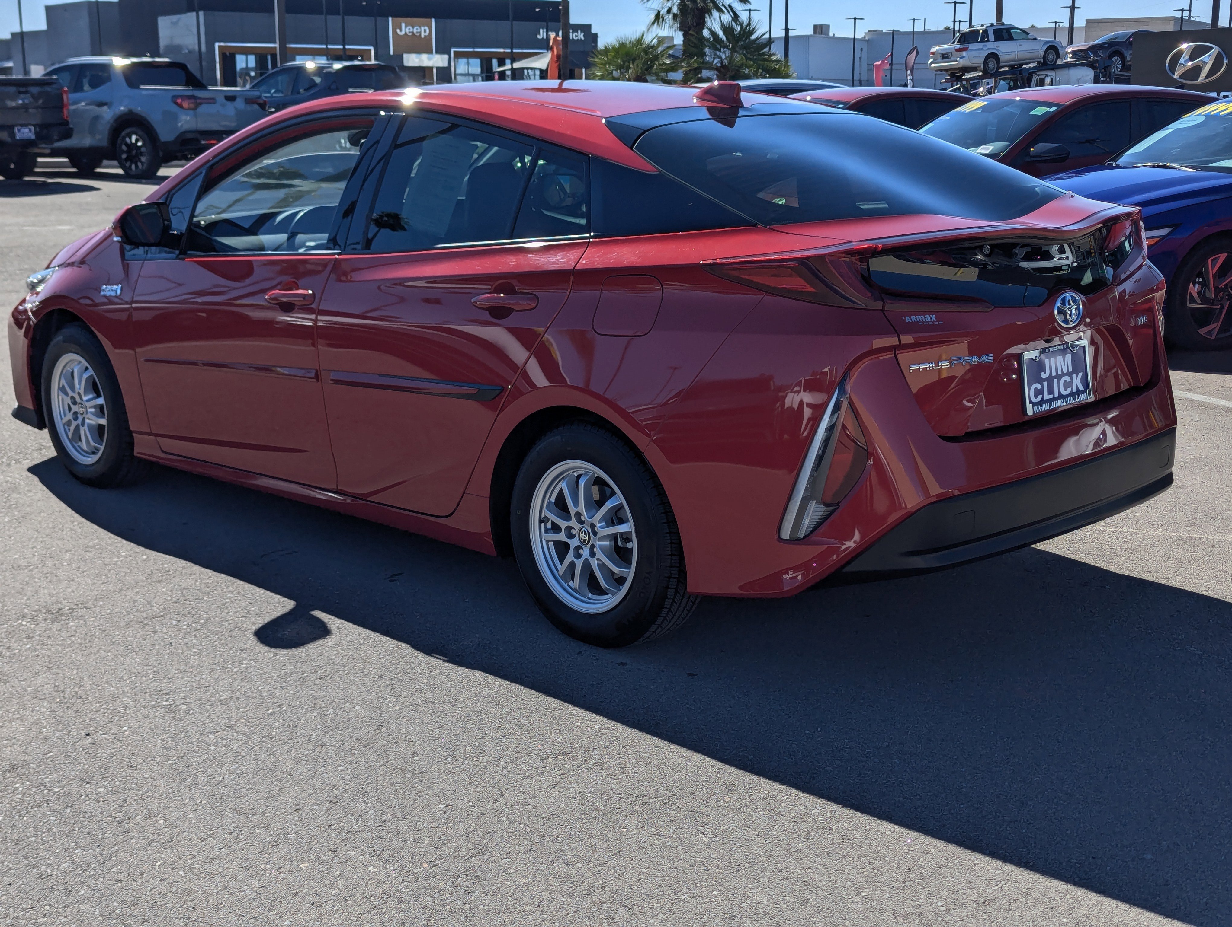 Used 2020 Toyota Prius Prime XLE image 4