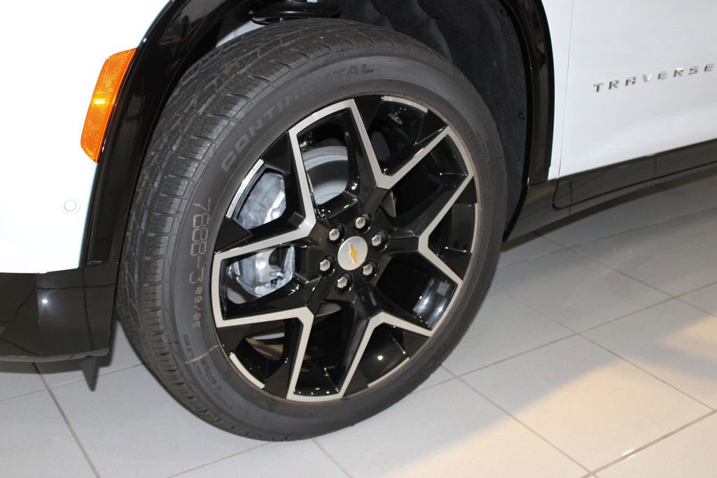 New 2026 Chevrolet Traverse High Country w/ LPO, Floor Liner Package image 45