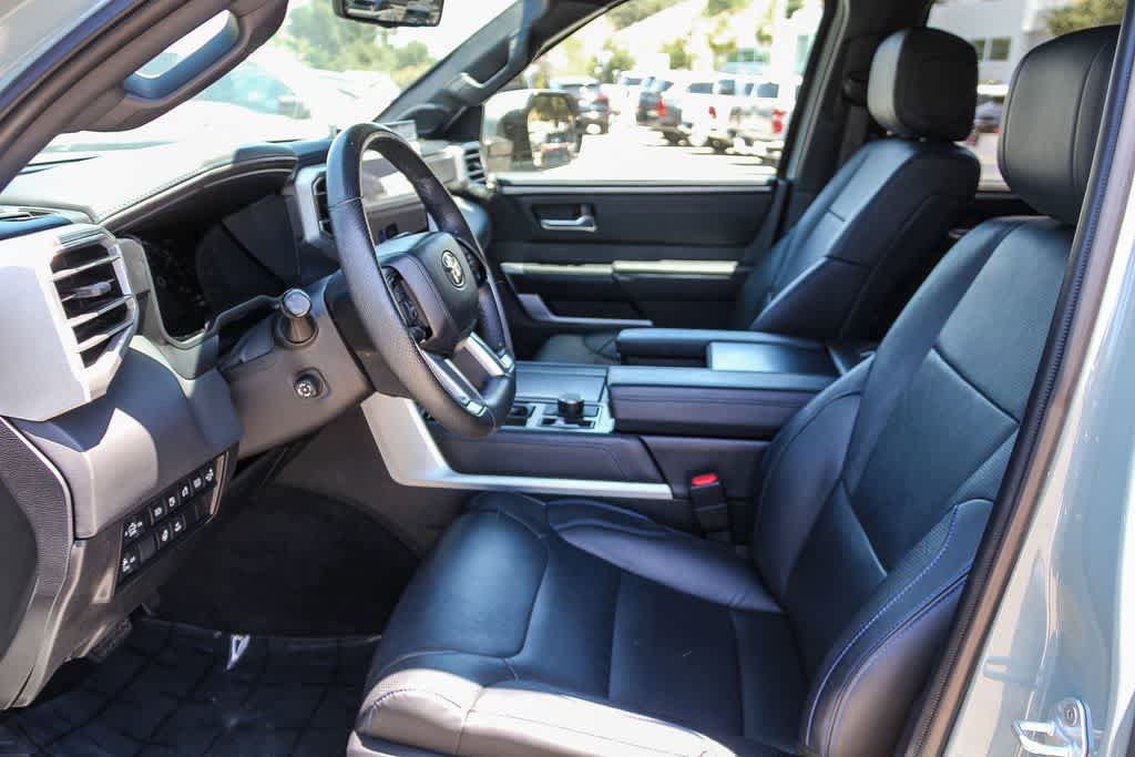 Used 2024 Toyota Tundra Platinum AWD/4WD image 19
