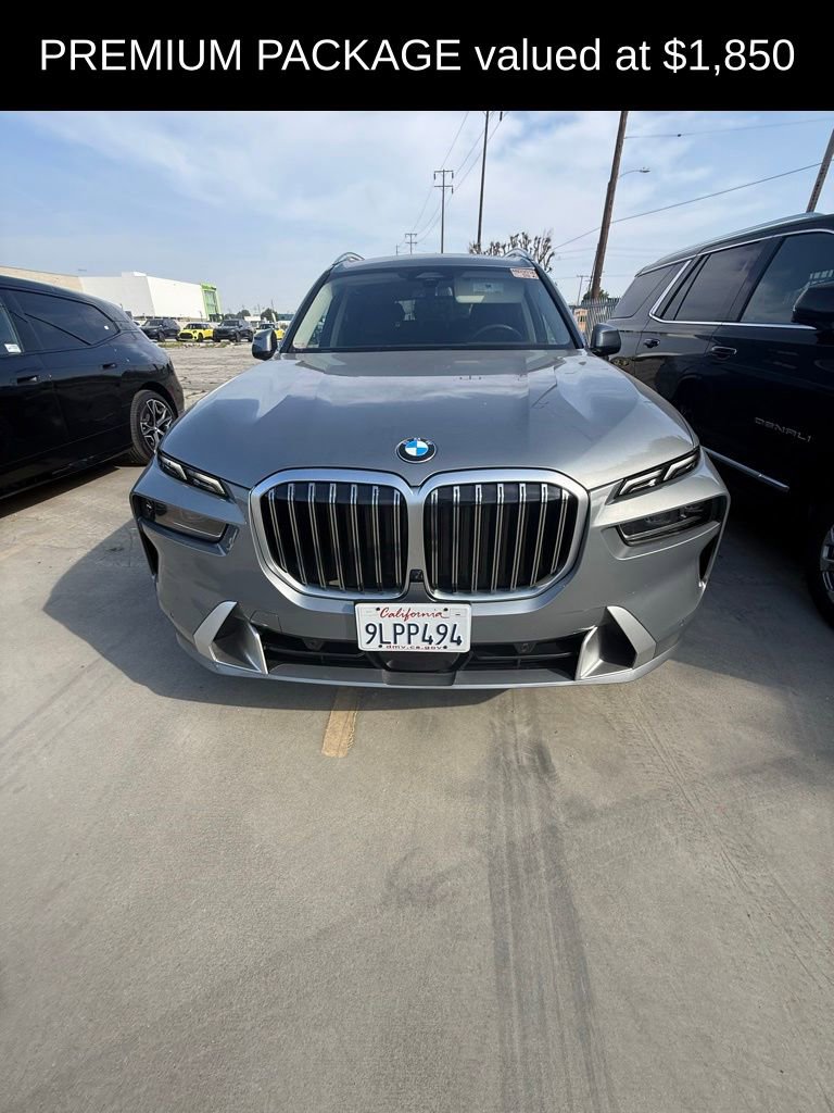 Used 2024 BMW X7 xDrive40i image 2