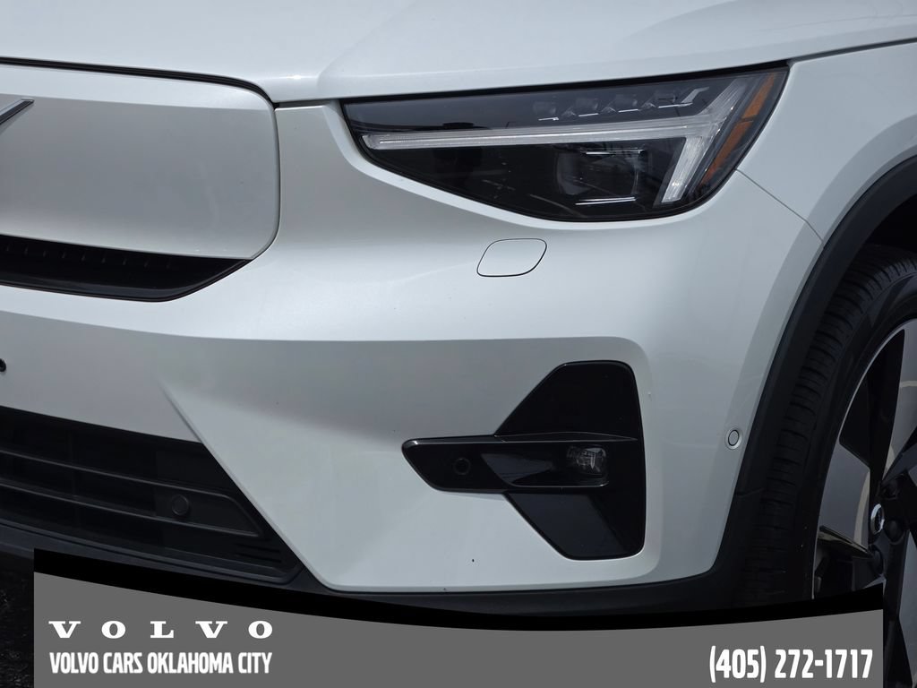 Certified 2023 Volvo C40 P8 Recharge Ultimate w/ Protection Package Premier AWD/4WD image 8