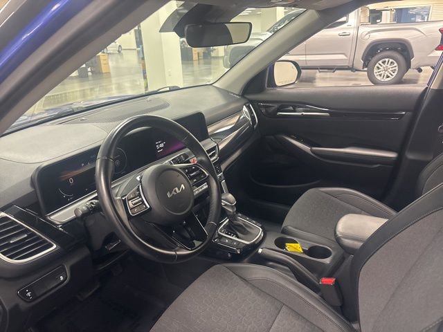 Used 2024 Kia Seltos X-Line image 13