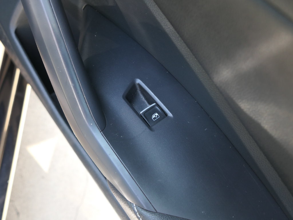 Used 2025 Volkswagen Jetta Sport FWD image 23