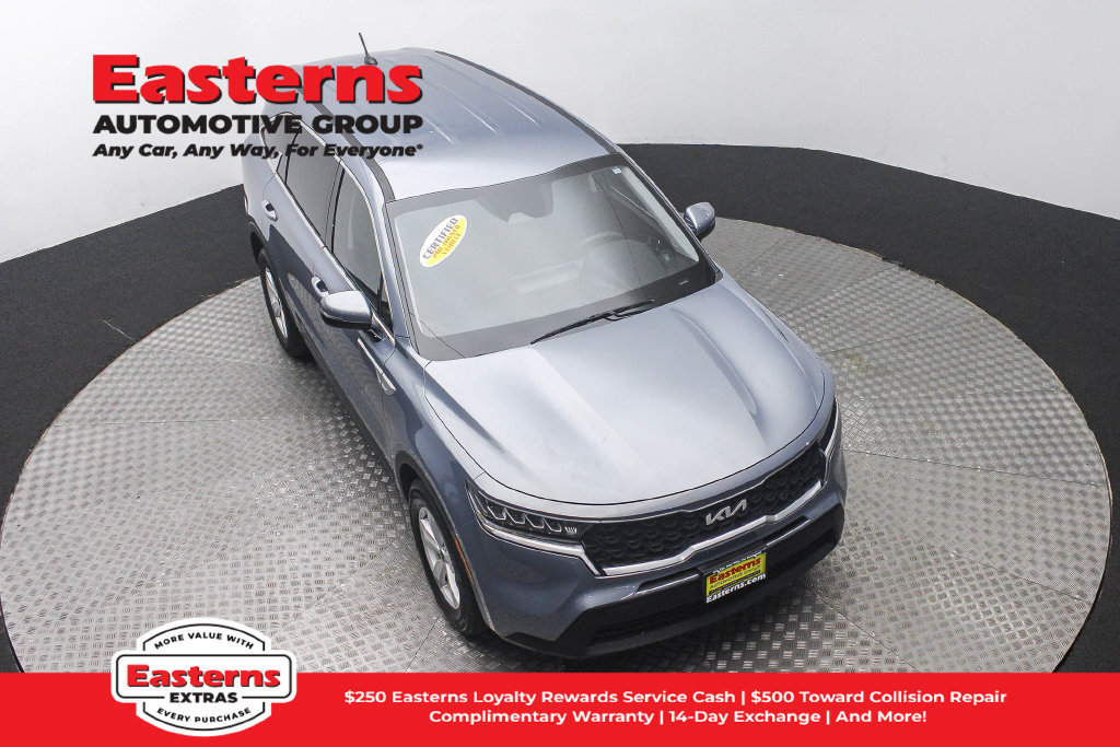 Used 2022 Kia Sorento LX FWD image 4