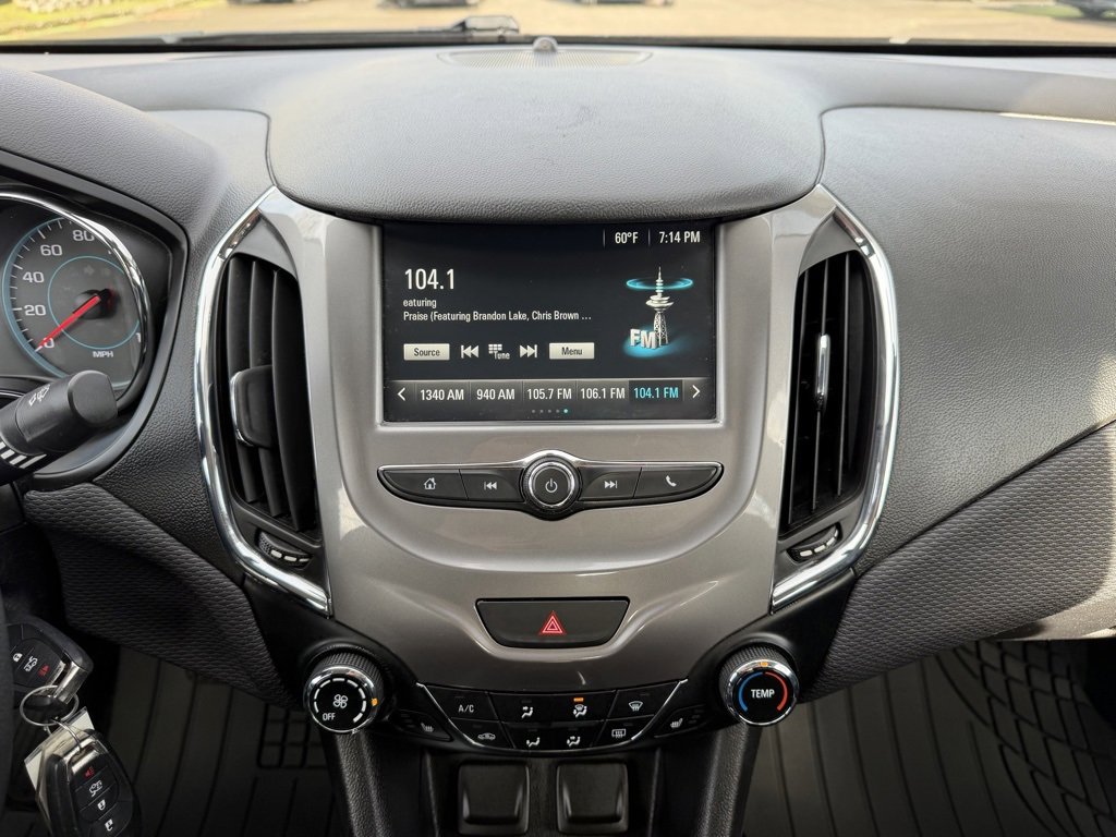 Used 2018 Chevrolet Cruze LT w/ LT Fleet Convenience Package image 22