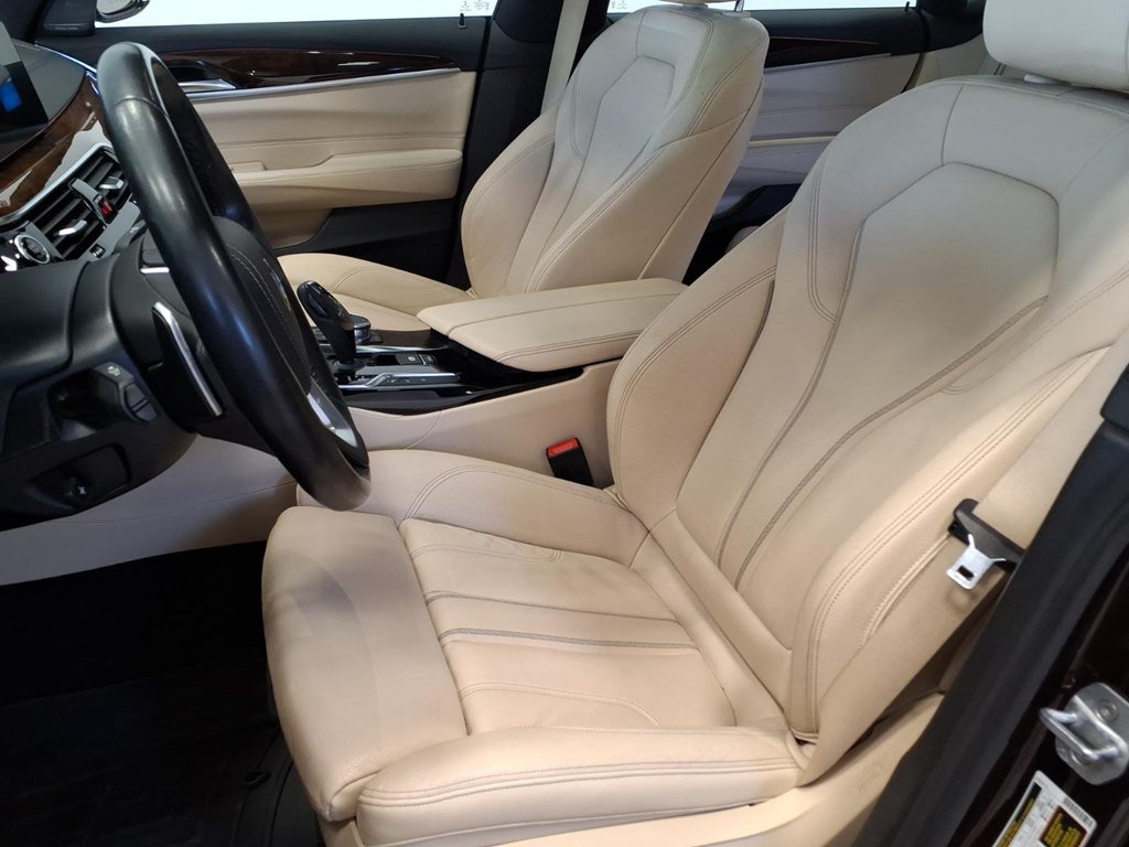 Used 2018 BMW 640i Gran Turismo xDrive AWD/4WD image 17