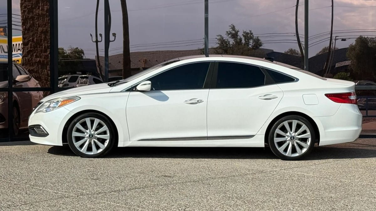Used 2016 Hyundai Azera Limited FWD image 4