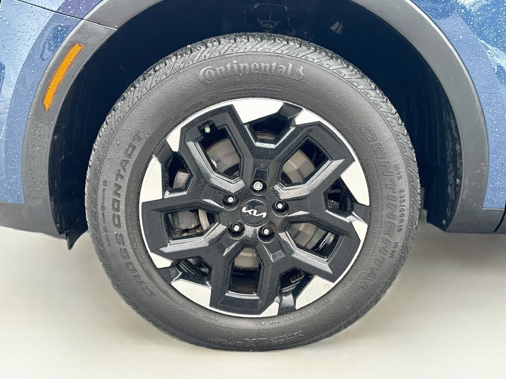 Certified 2024 Kia Sorento S w/ Panoramic Sunroof Package AWD/4WD image 36