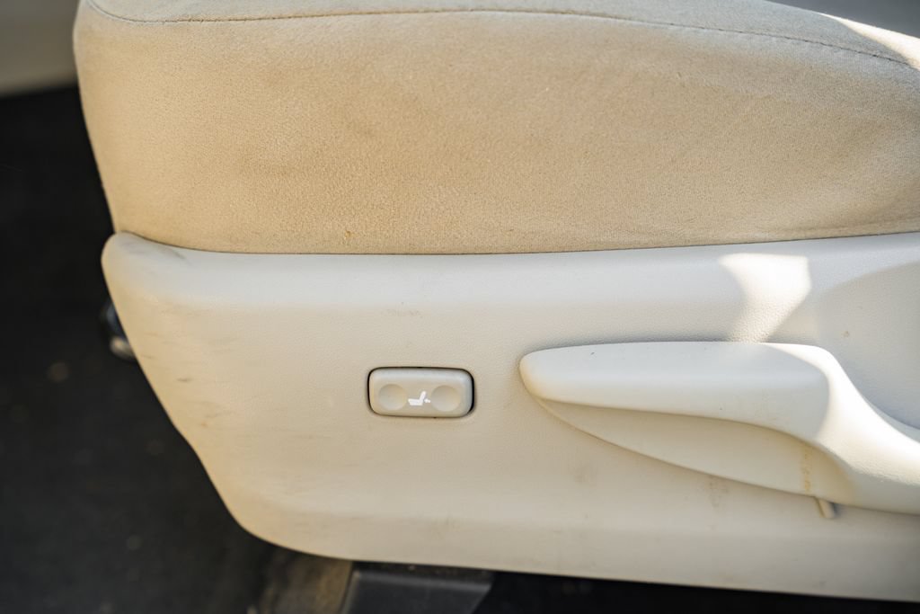 Used 2012 Toyota Prius V Three FWD image 33