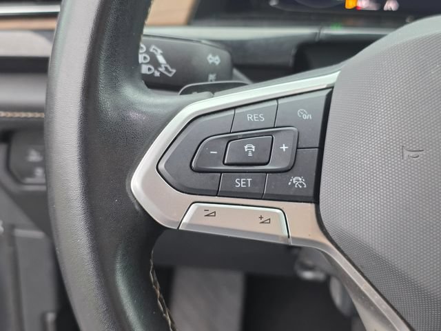 Used 2025 Volkswagen Atlas SE FWD image 26
