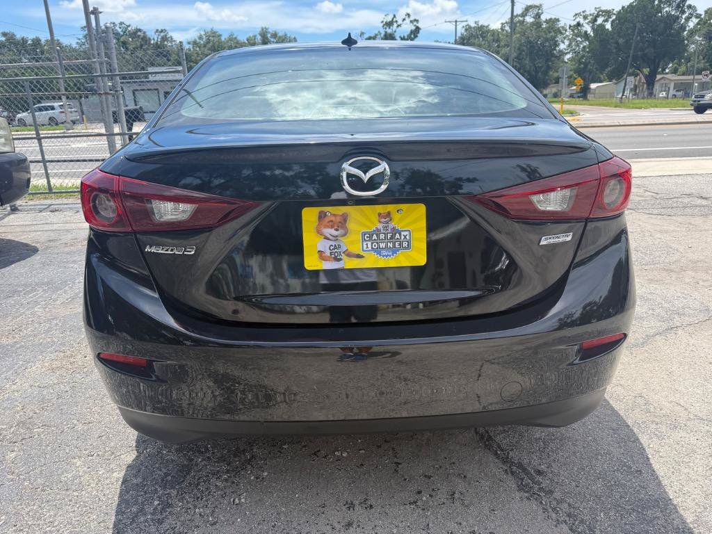 Used 2018 MAZDA MAZDA3 Touring FWD image 9