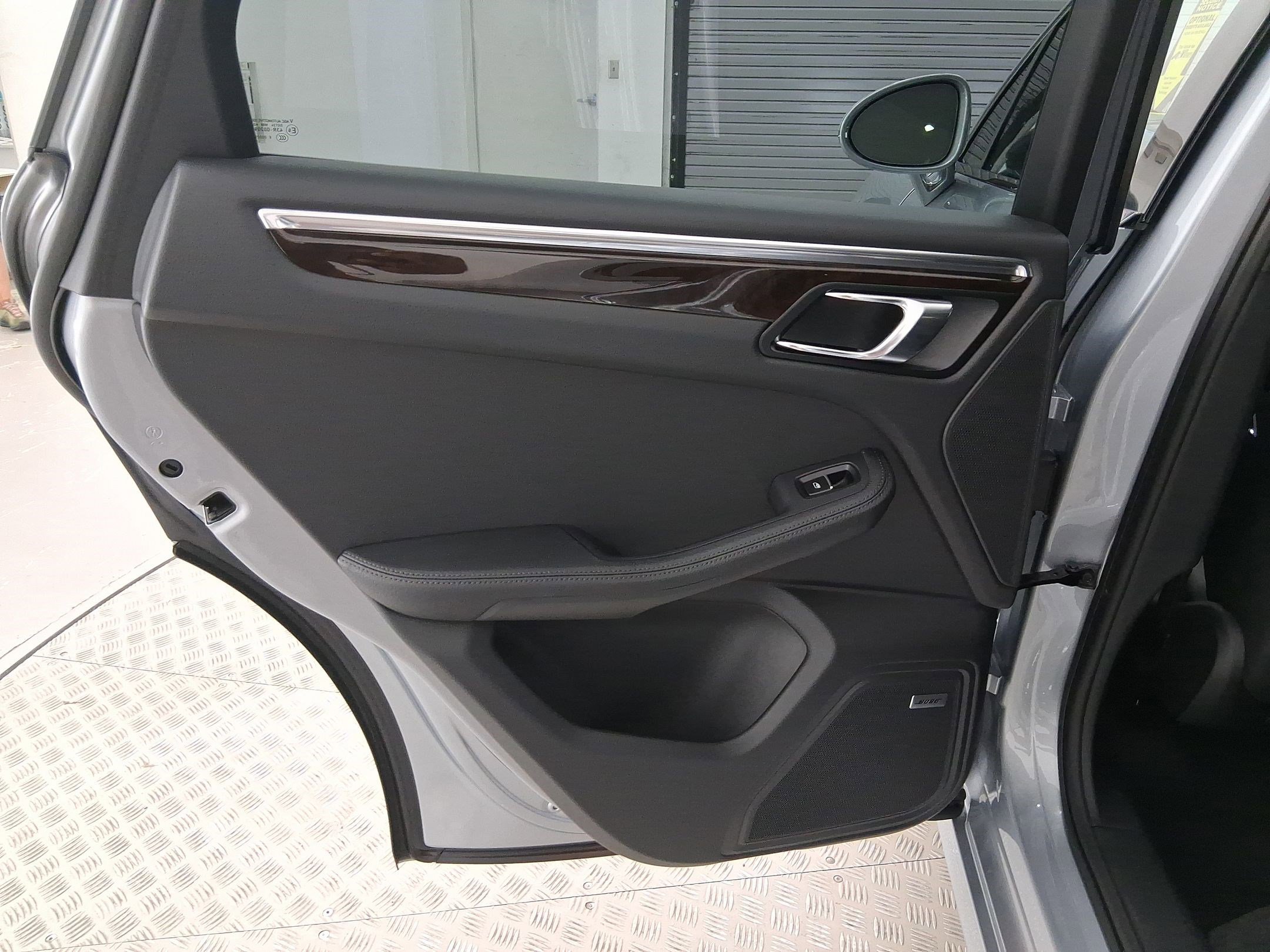 Used 2026 Porsche Macan image 31