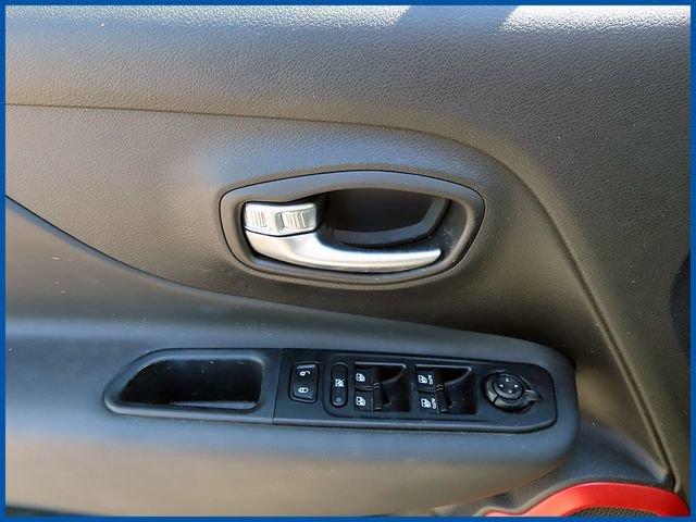 Certified 2022 Jeep Renegade Trailhawk AWD/4WD image 12