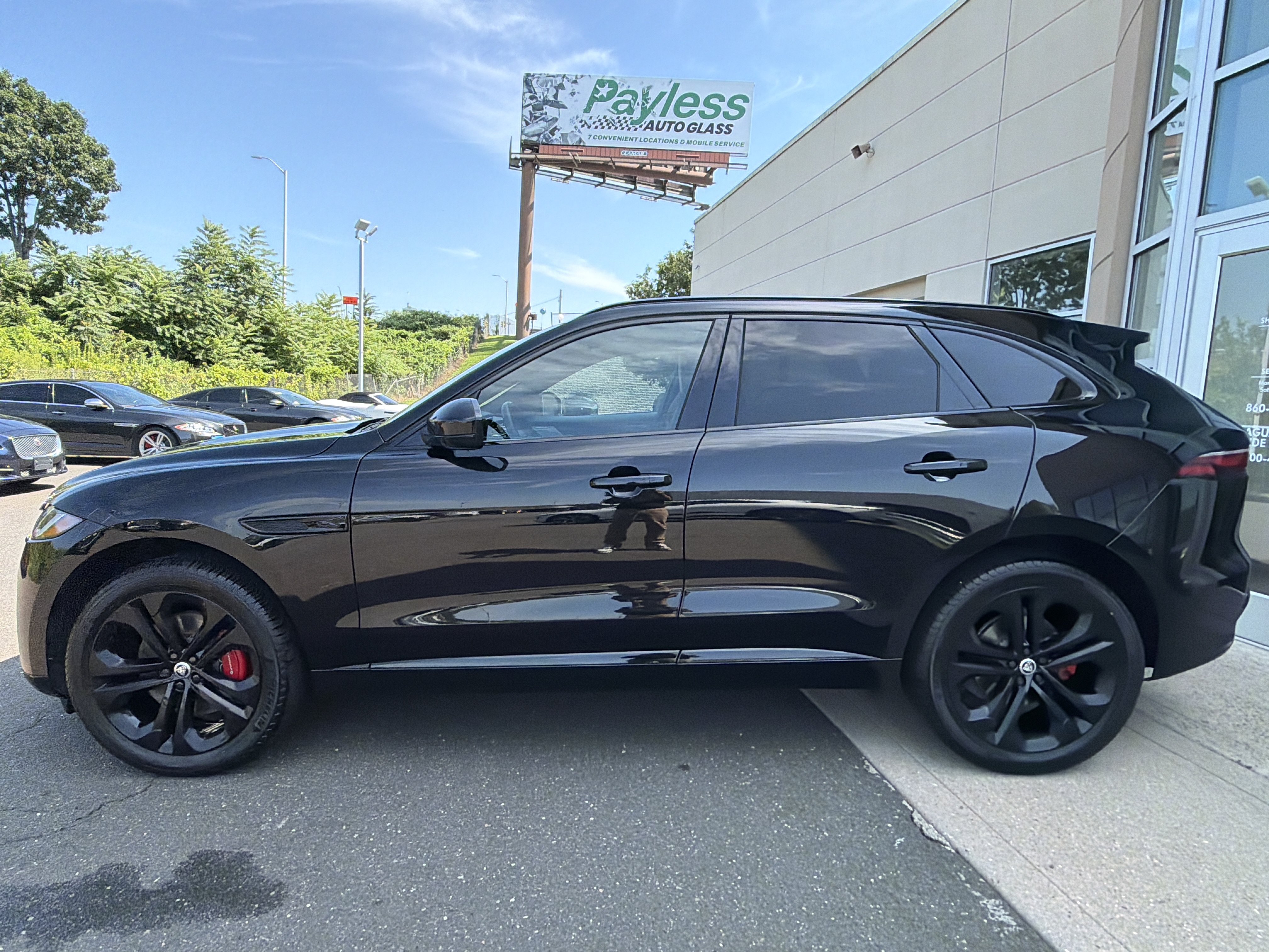 Used 2024 Jaguar F-PACE R-Dynamic S AWD/4WD image 7