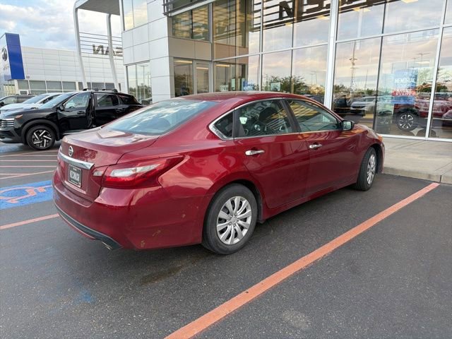 Used 2018 Nissan Altima 2.5 S w/ S Convenience Package FWD image 3