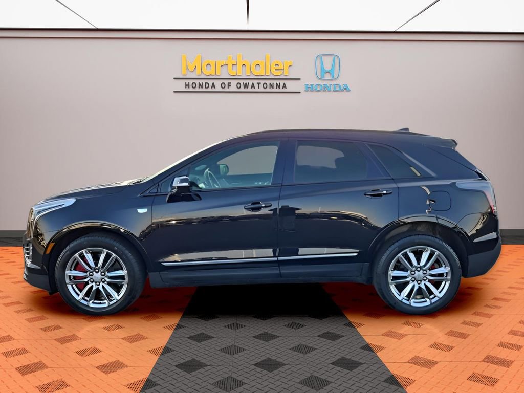 Used 2023 Cadillac XT5 Sportv w/ LPO, Floor Liner Package image 2