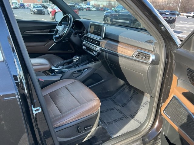 Used 2020 Kia Telluride SX w/ SX Prestige Package image 25