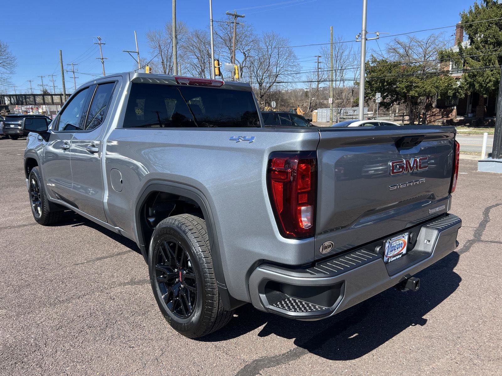 Used 2026 GMC Sierra 1500 Elevation image 5