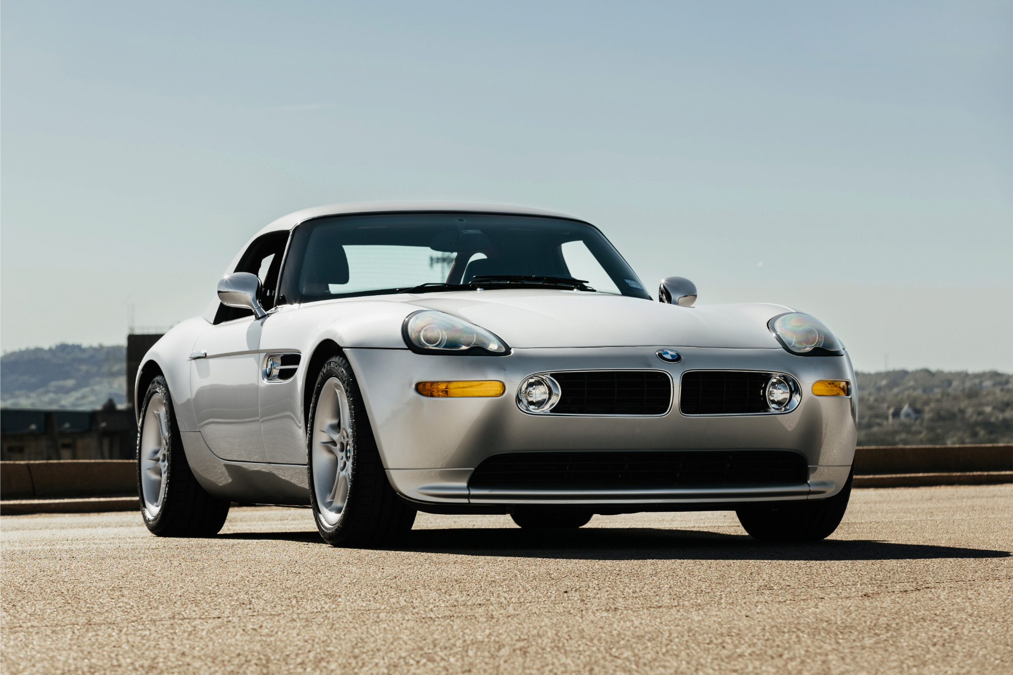 Used 2001 BMW Z8 RWD image 1