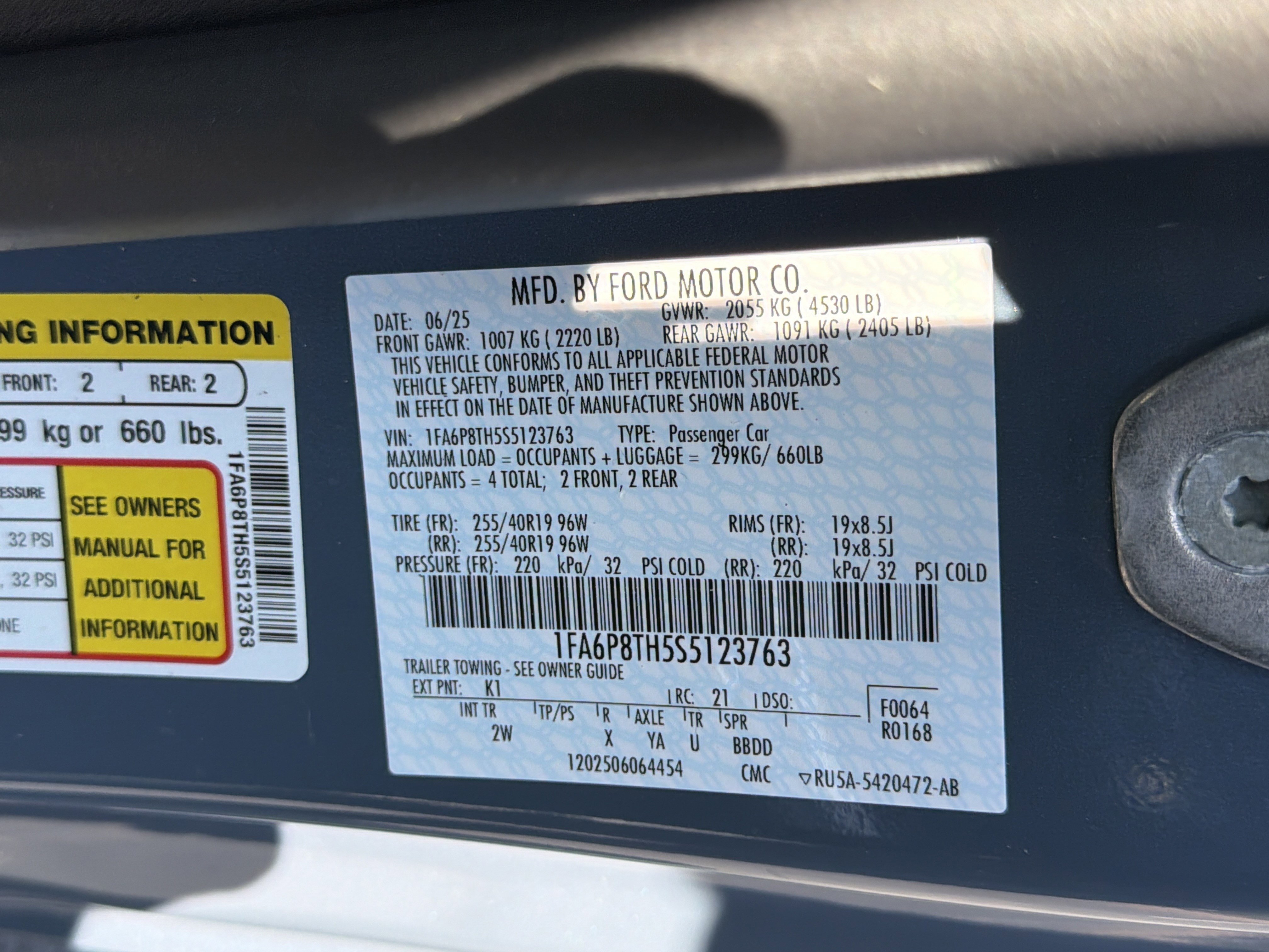 Used 2025 Ford Mustang Coupe image 25