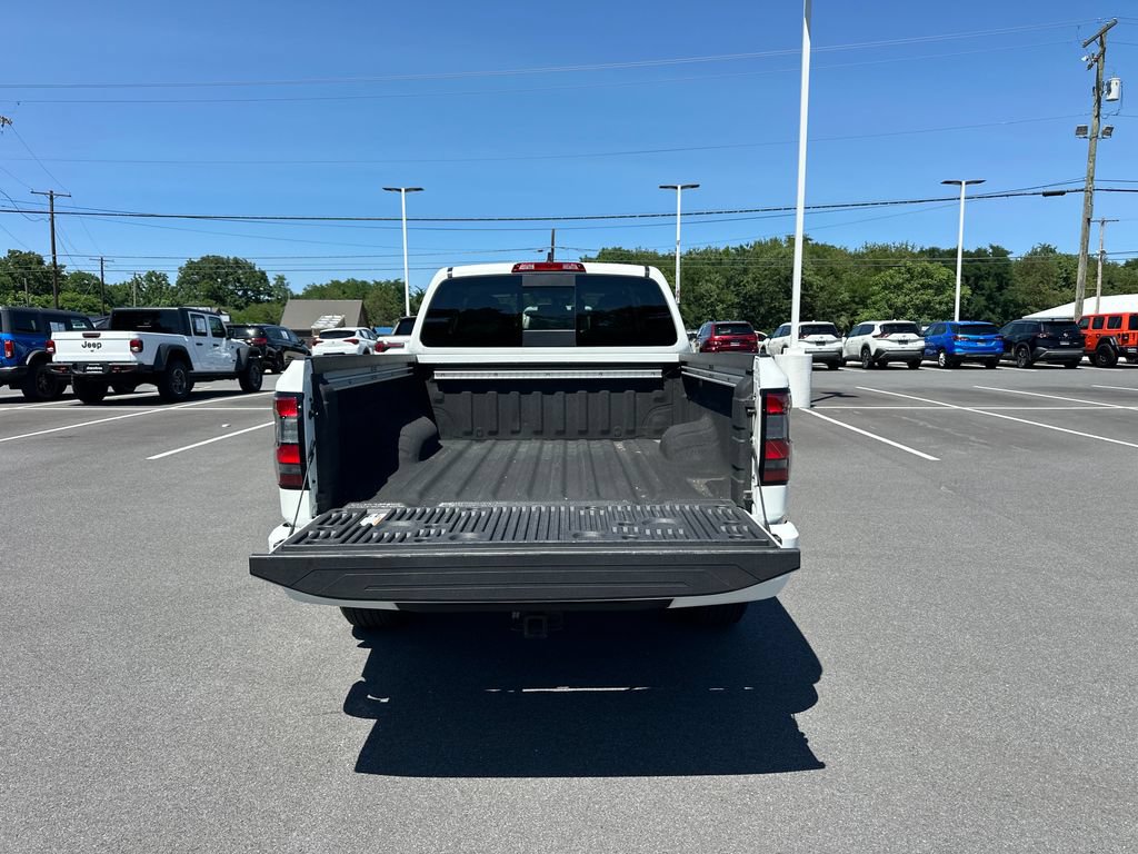 Used 2024 Nissan Frontier SV w/ Technology Package AWD/4WD image 12