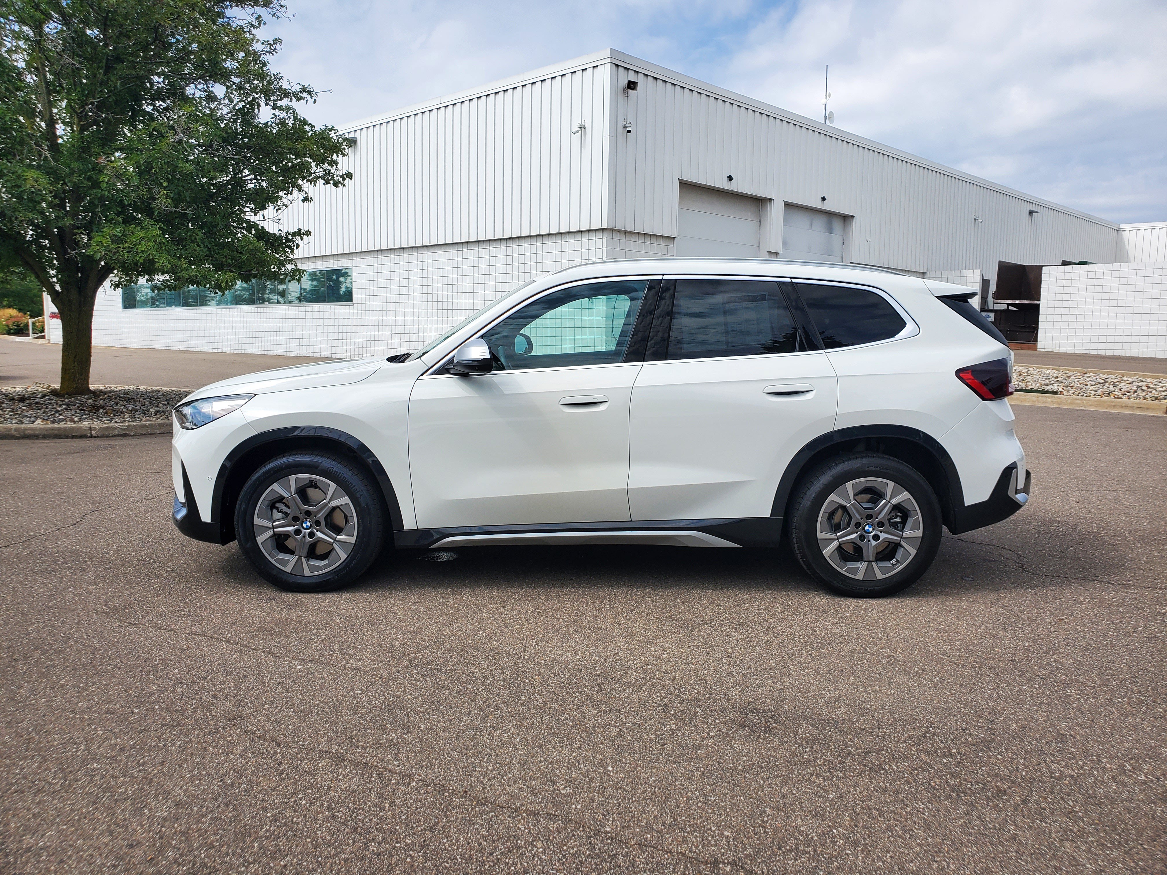 Certified 2024 BMW X1 xDrive28i w/ Premium Package AWD/4WD video 2